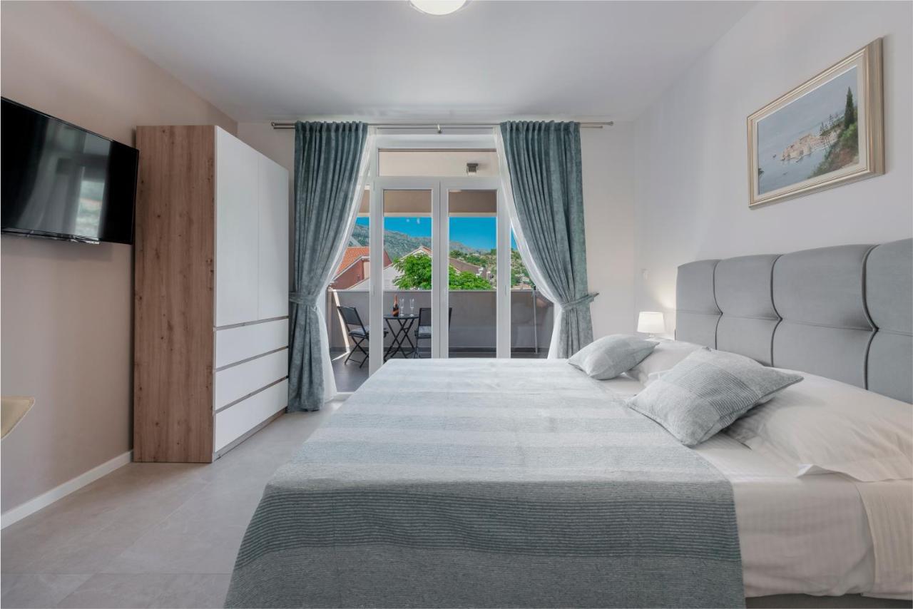Oyo Deluxe Apartments Dubrovnik Eksteriør billede