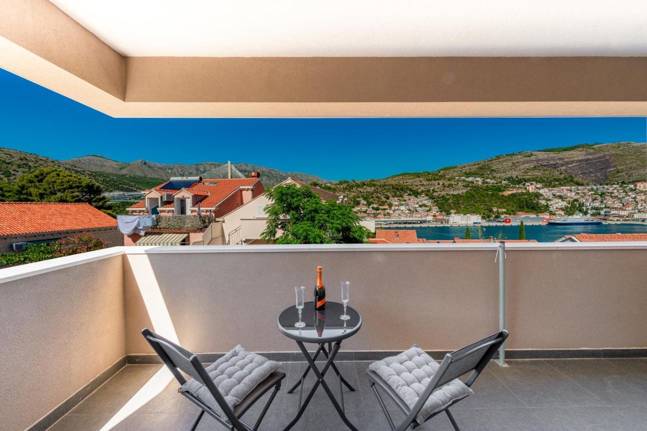 Oyo Deluxe Apartments Dubrovnik Eksteriør billede