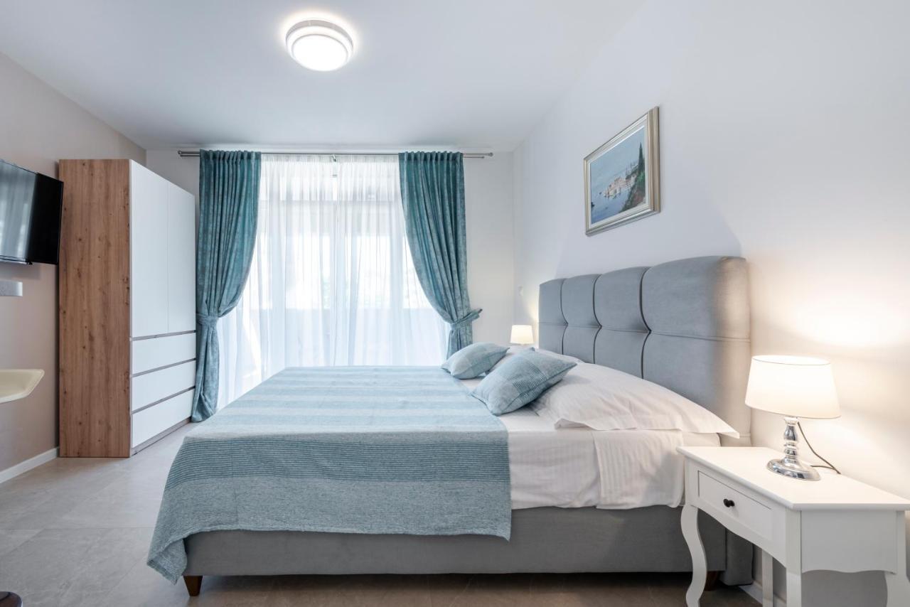 Oyo Deluxe Apartments Dubrovnik Eksteriør billede