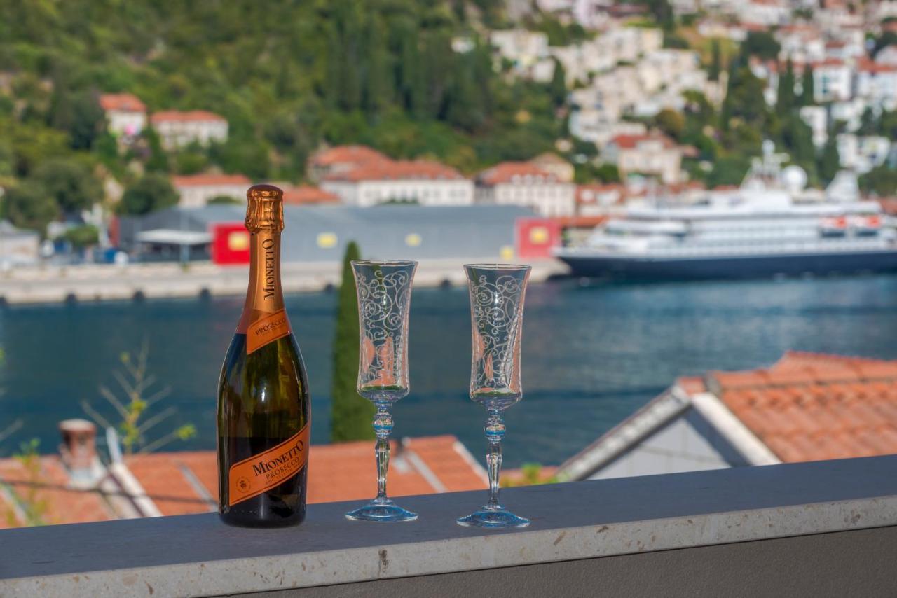 Oyo Deluxe Apartments Dubrovnik Eksteriør billede