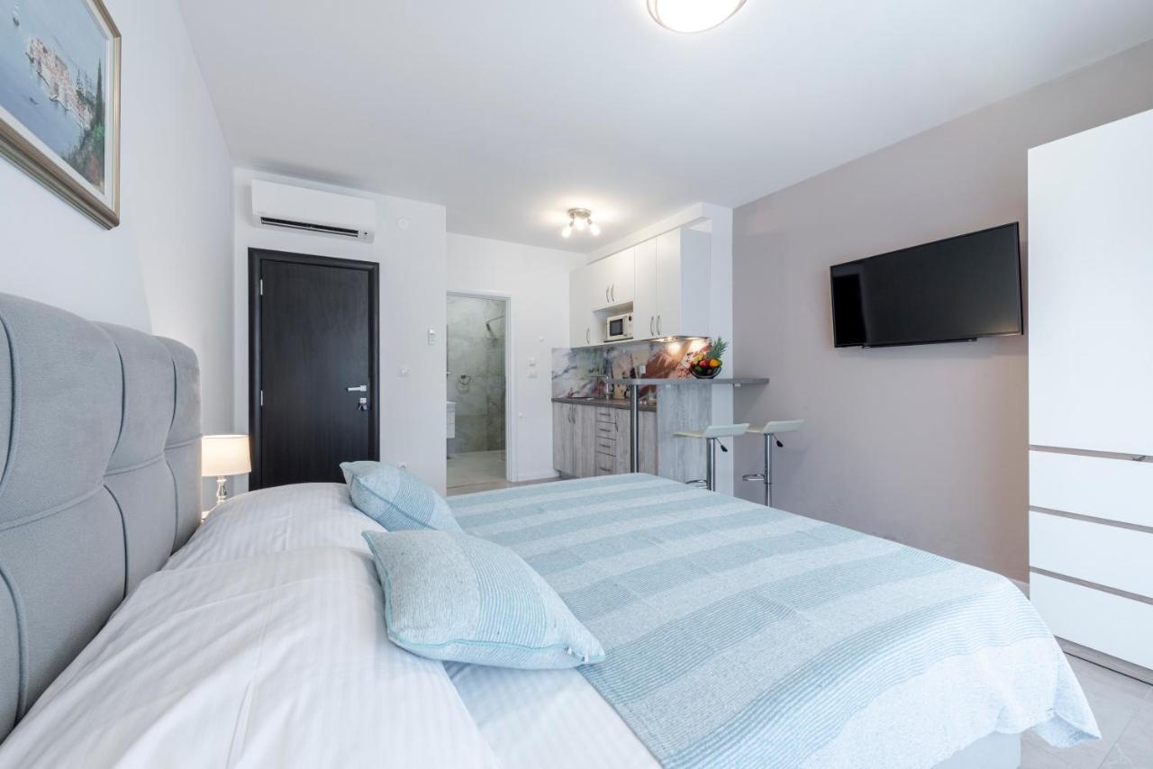 Oyo Deluxe Apartments Dubrovnik Eksteriør billede