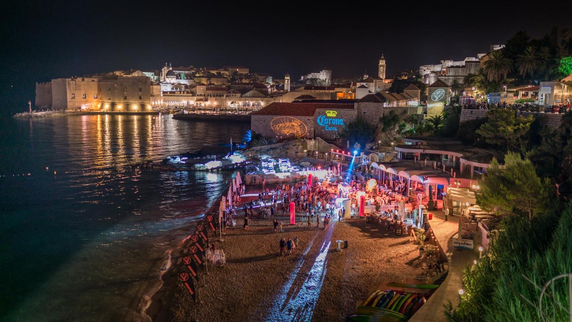 Oyo Deluxe Apartments Dubrovnik Eksteriør billede