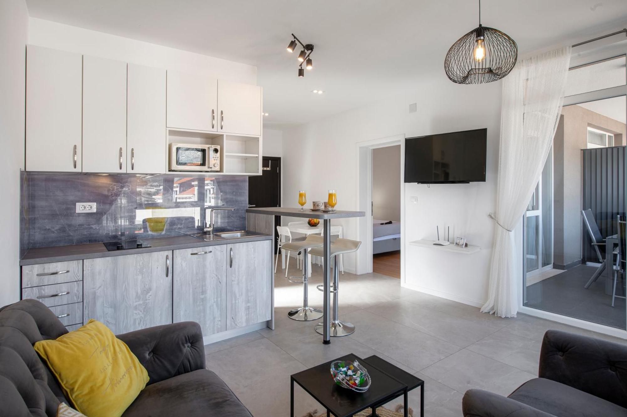 Oyo Deluxe Apartments Dubrovnik Eksteriør billede