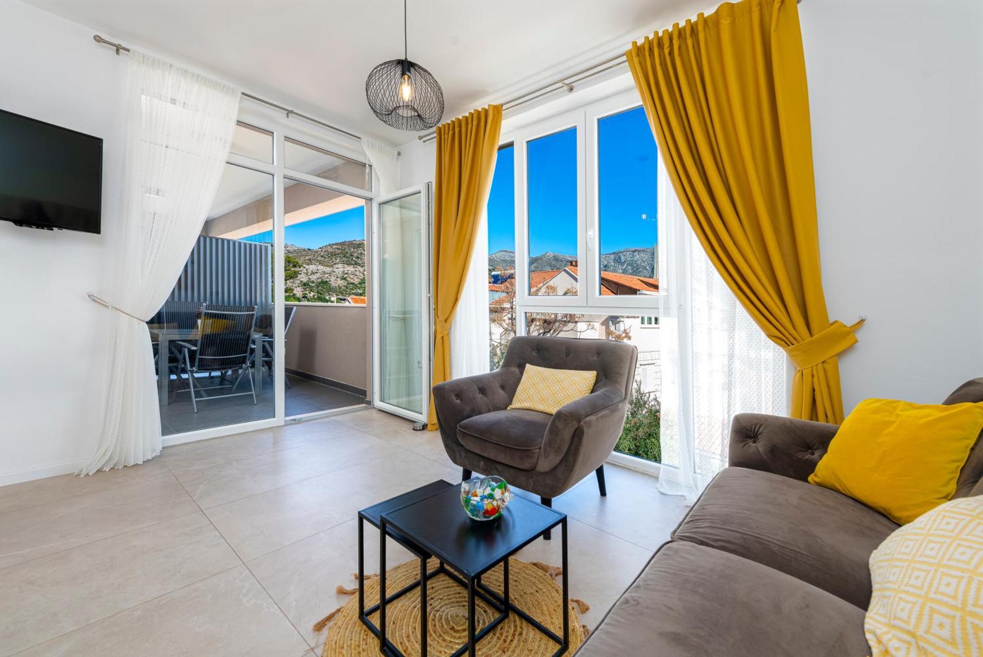 Oyo Deluxe Apartments Dubrovnik Eksteriør billede